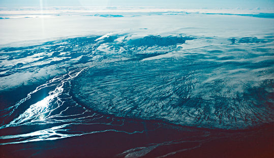 Dyngjujokull-framhlaup-27sept1977-oddursigurdsson